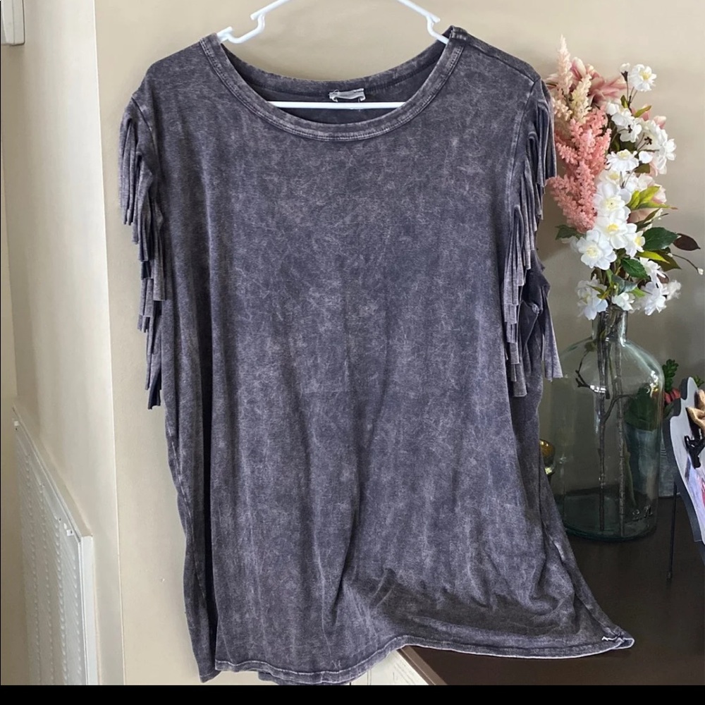 Blue Buttercup fringe sleeve top